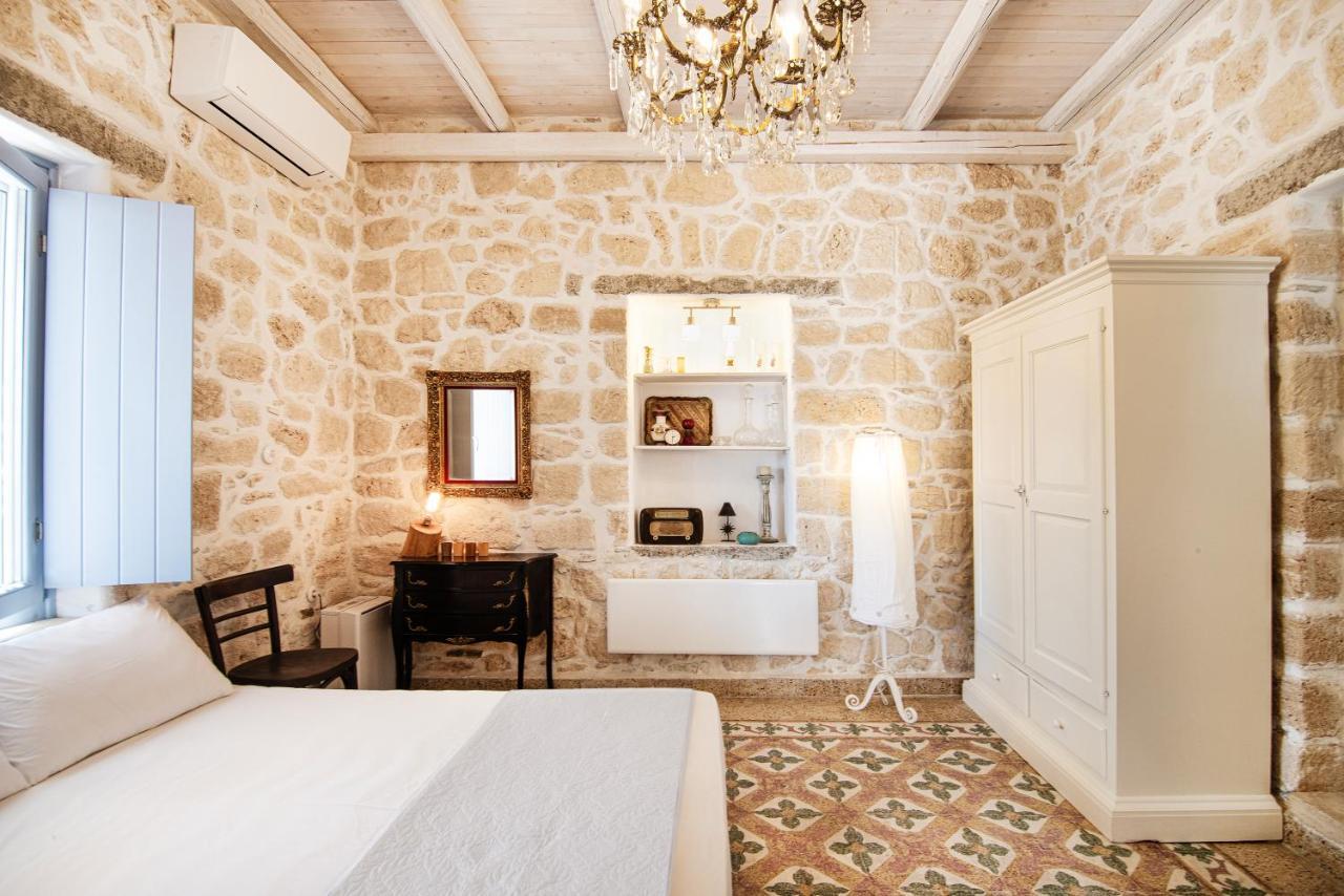 Terra E Sole Spa Suite Aegina Vathí Esterno foto